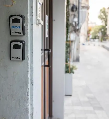 Atheneum Star * בוקרשט